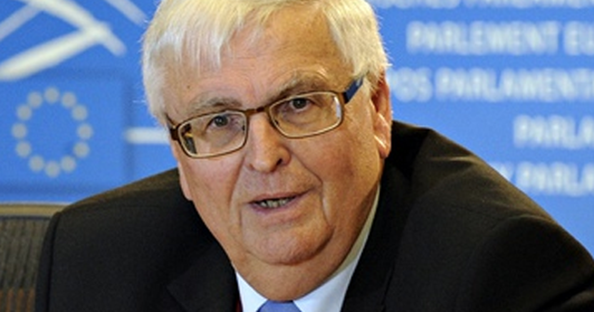 ish-presidenti-i-federates-gjermane-theo-zwanziger-shpallet-i-pafajshem