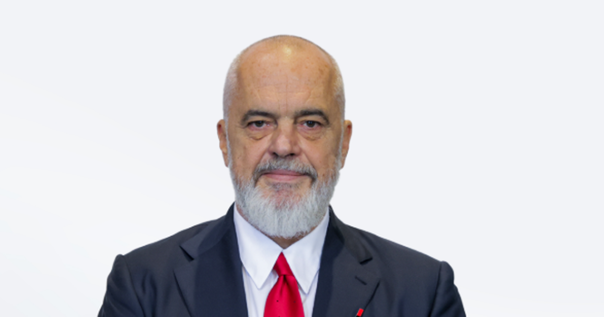 Rama reagon pak minuta përpara protestës  Ishulli i Sazanit është pronë shtetërore  nuk është menduar kurrë për shitje