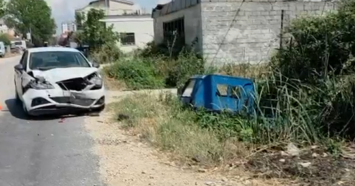 Aksident në aksin Fier Seman  përplasen dy mjete  plagosen dy persona