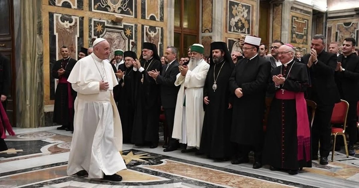 kisha-orthodhokse-mesazh-per-shuarjen-e-papes-lutemi-qe-ati-i-meshirshem-t-i-jape-prehje-shpirtit-te-tij