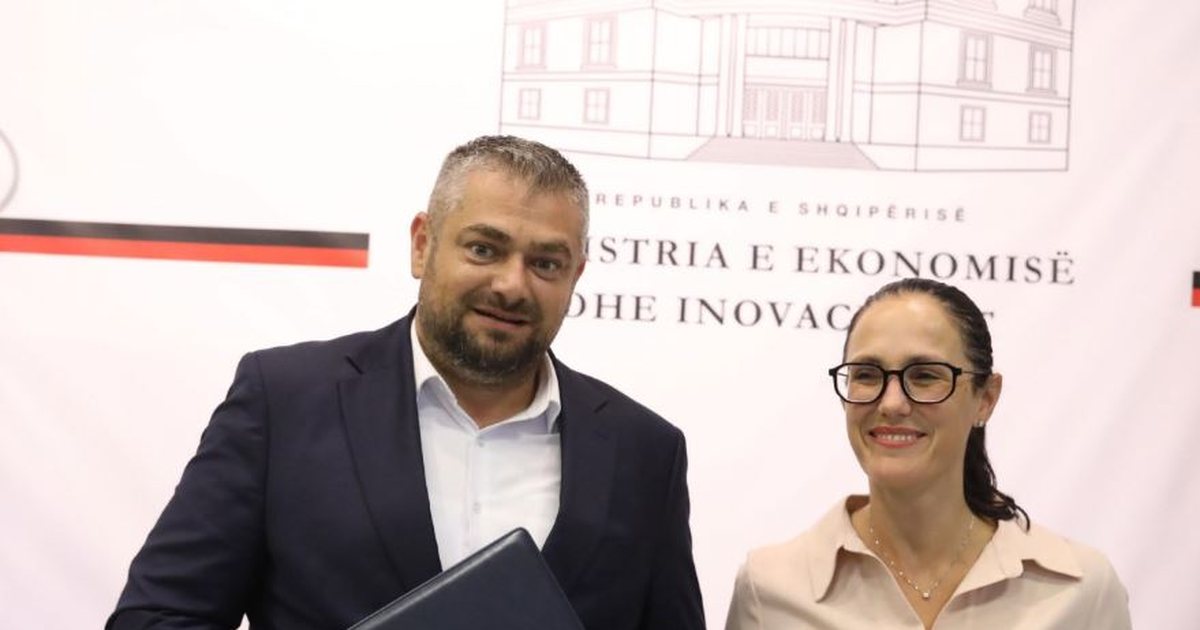 Marrëveshje Shqipëri Kosovë në Tiranë  Takim me ministren Ibrahimaj dhe Hoti  synohet rritja e punësimit dhe kualifikimi i fuqisë punëtore