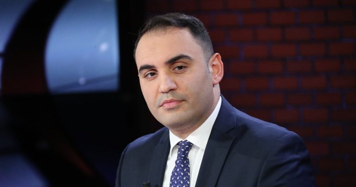 REAGIMI   Berisha mund të vizitojë SHBA në    Këlliçi  Të fala Sorosit 