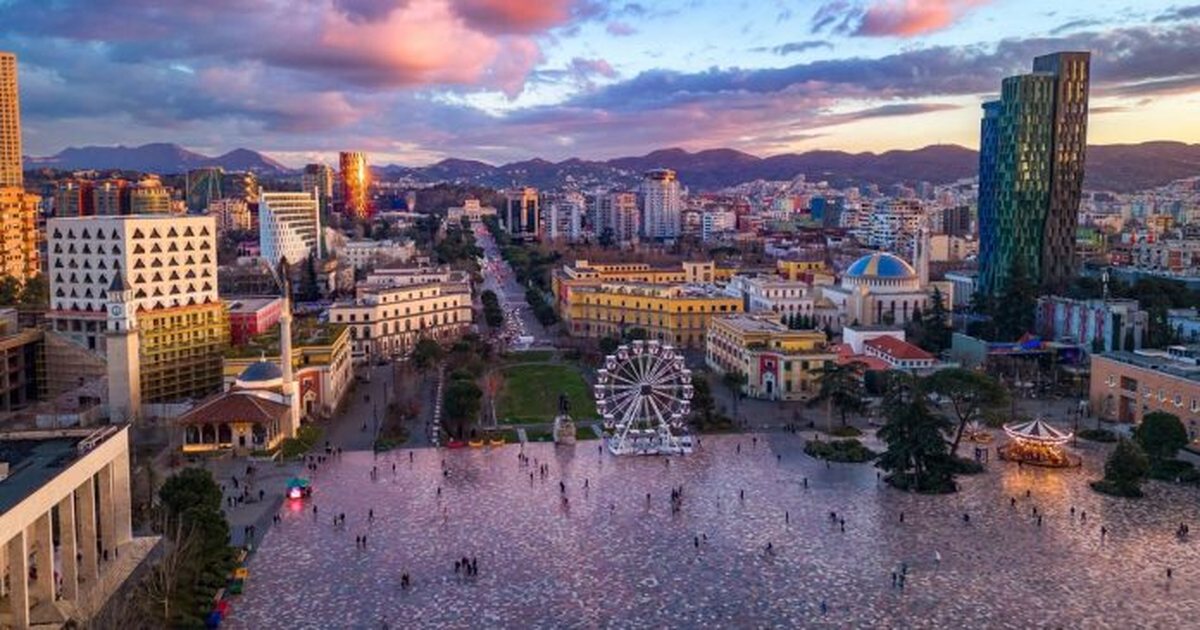 e-perditshmja-britanike-express-tirana-kryeqyteti-i-bukur-evropian-zgjedhja-ideale-per-turistet-britanike