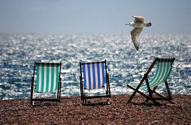 Qyteti portugez ndalon turistët të ecin në rrugë vetëm