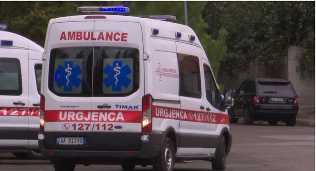 EMRI/ Pl*goset me thik&euml; 51-vje&ccedil;ari n&euml; Sarand&euml;, niset