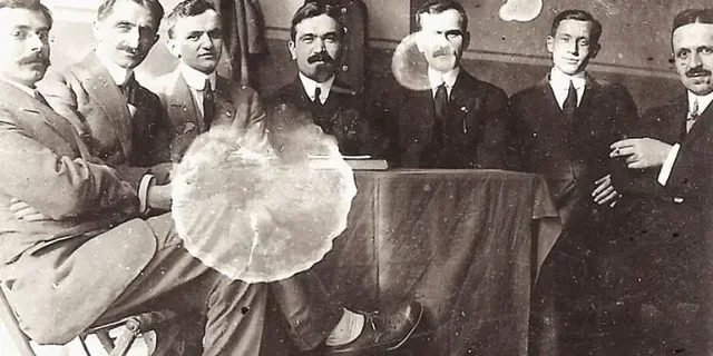 Shkrimi i “Dielli”-t, 20 tetor 1965: “Të dërguarit