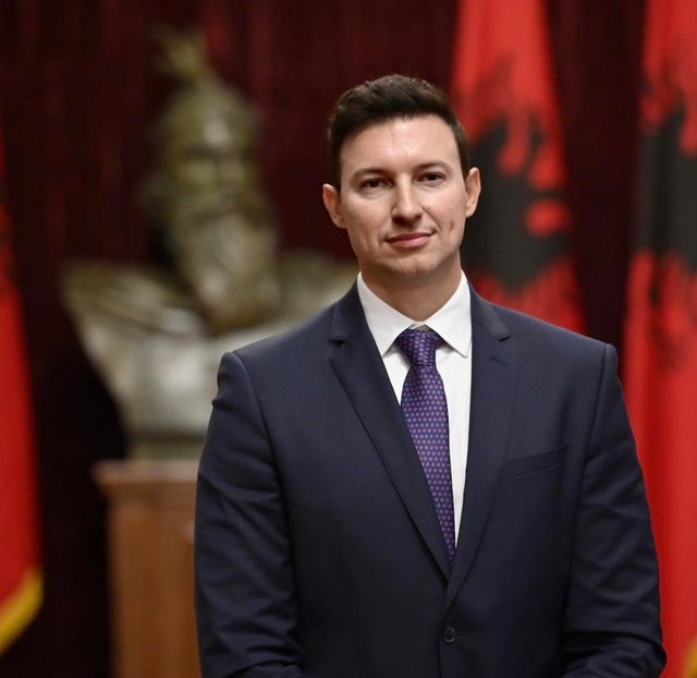 VIDEO/ 25 vite nga Beteja e Hara&ccedil;in&euml;s, ambasadori Denion Meidani me