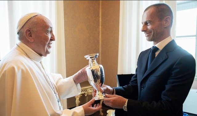 Ndarja nga jeta e Papa Françeskut, Ceferin: Nuk do e harroj kurrë