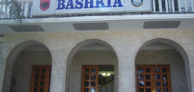 DRAMA/ Bashkia Gjirokastër miraton ndihmë financiare për familjen