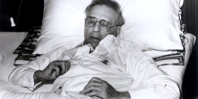 Letra e panjohur e Mehmet Shehut për të birin: Unë dhe Fiqreti do