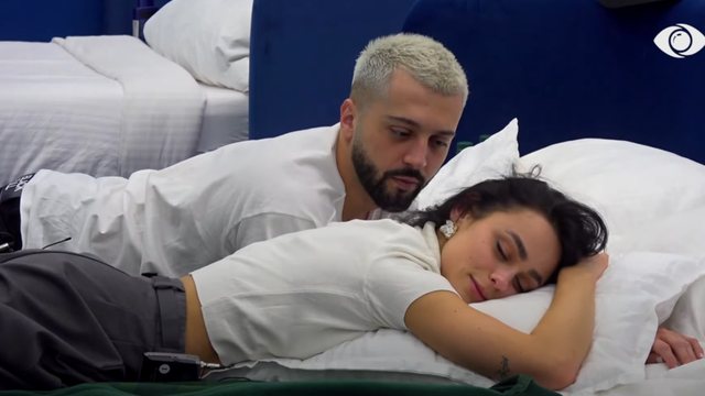 Familjarët e Gjestit reagojnë ashpër ndaj Eglit pas rikthimit