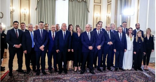 Betohet qeveria e re "Mitsotakis", ja EMRAT e kabinetit dhe postet