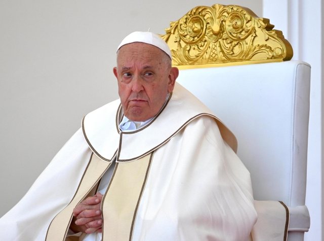 Papa, Kardinali Fernández: Ai do të duhet të mësojë