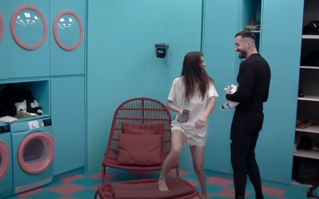VIDEO/ "Mos më fol ashtu"- Lori kap shapkën dhe