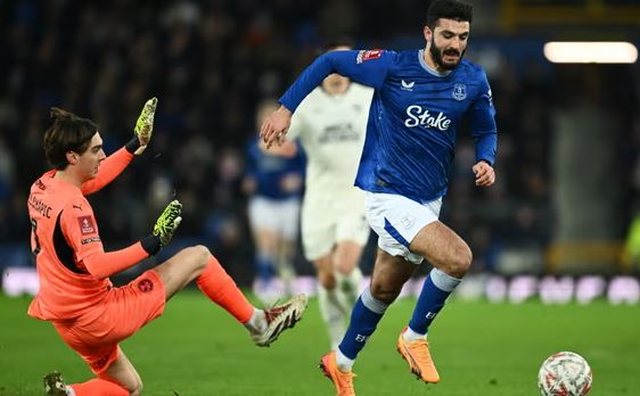 Formacionet zyrtare të sfidës Everton-West Ham, Broja i gatshëm