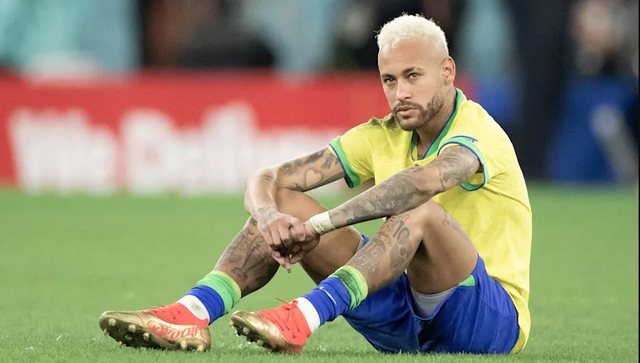 Fati i keq nuk i ndahet, Neymar humb grumbullimin me Brazilin