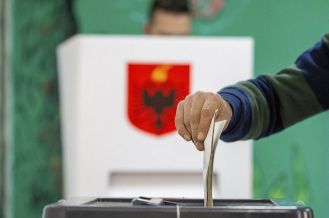 Ja si do të votonin sot shqiptarët sipas sondazhit të McLaughlin