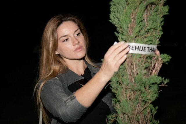 FOTO/ Ironia - “Harabeli” i Ajola Xoxës edhe tek ish-Kampi i