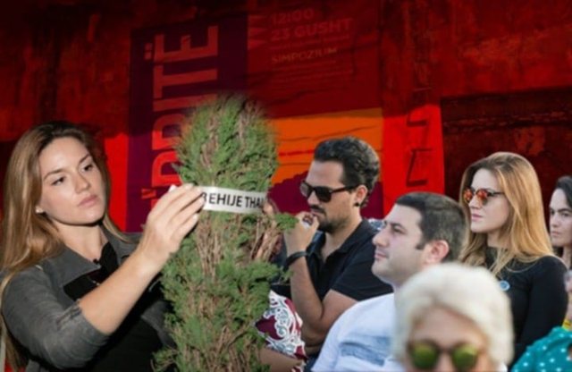 FOTO/ Ironia - “Harabeli” i Ajola Xoxës edhe tek ish-Kampi i