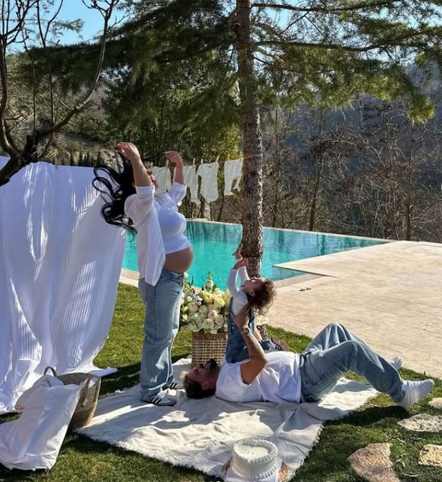 VIDEO/ Einxhel Shkira dhe DJ Dagz zbulojnë gjininë e fëmijës