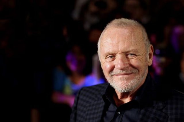 Anthony Hopkins realizon &euml;ndrr&euml;n e vjet&euml;r