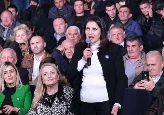 U la jashtë listave, dorëhiqet kryetarja e LDG në Kurbin, Lindita