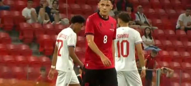 MARAN "NUK NDEZ"! Mbyllet pjesa e parë! Luksemburgu kryeson 1-0