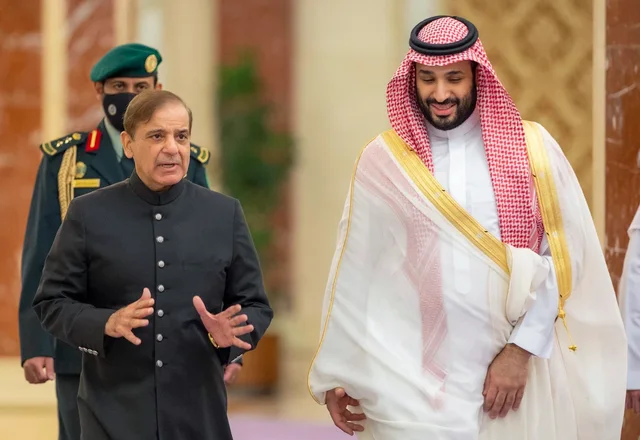 Pakistani, Arabia Saudite forcojnë lidhjet e mbrojtjes, sigurisë,