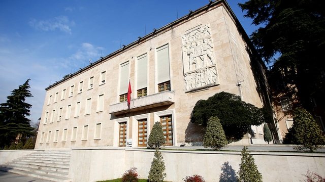 Miratohet vendimi, do të ndërtohet central fotovoltaik në