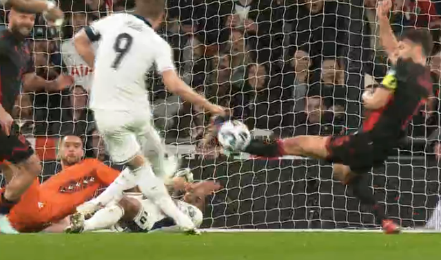 VIDEO/ Shqipëria po vuan në “Wembley”, Anglia dominon