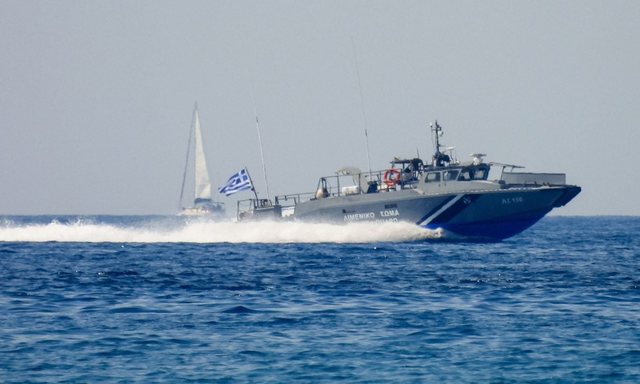 Greqi, incident i rëndë në një varkë turistësh