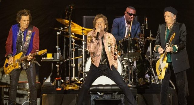 “Rolling Stones” barazojnë rekordin e “Beatles”