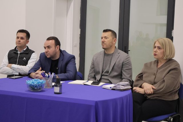 Balliu prezanton kandidatët për deputetë të PD-së, Ilir