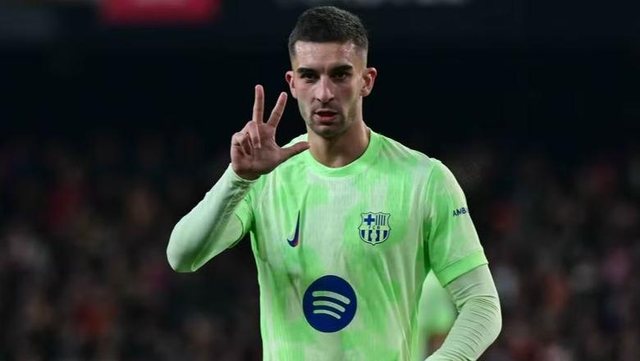 VIDEO/ Barcelona fiton thellë 5-0 ndaj Valencias dhe shkon në