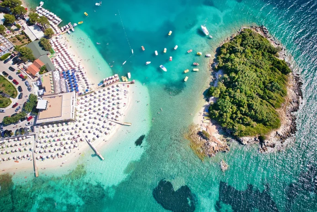 “Lonely Planet”: Tetë plazhet më të mira të
