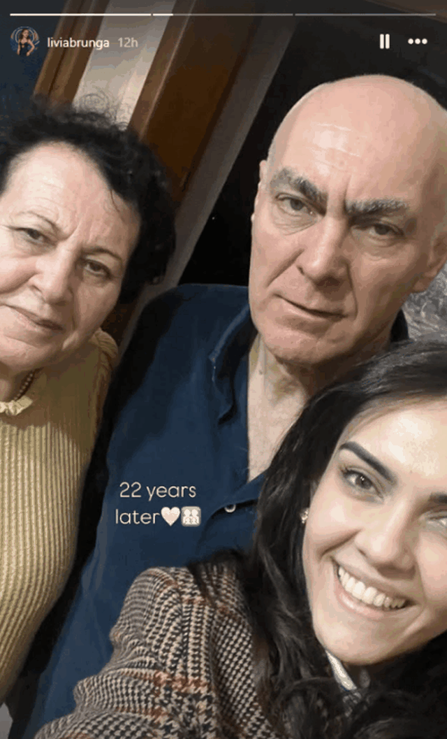 FOTO/ Livia Brunga rrëfen emocionet e takimit me babin pas 22 vitesh dhe