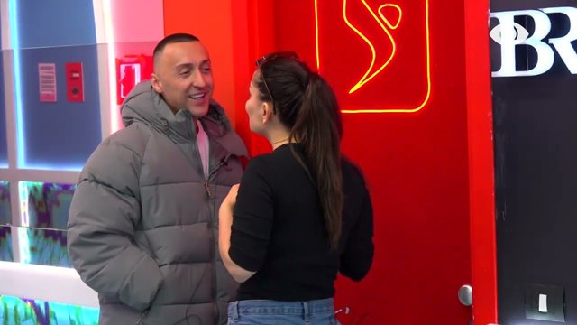 VIDEO/ G Bani fyen rëndë Rozanën, ia përmend edhe
