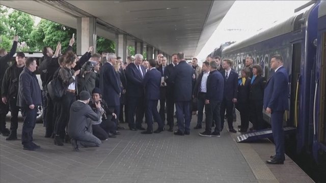 Bisedime për paqe, Merz, Starmer dhe Macron mbërrijnë në