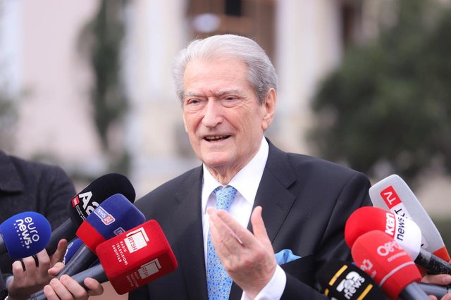 Berisha: Do paraqisja në parlament, dhjetëra e dhjetëra faqe me