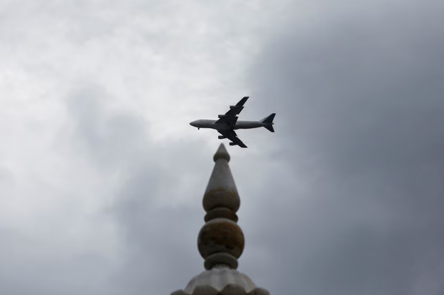 Rriten tensionet/ India hakmerret ndaj Islamabad, mbyll hapësirën